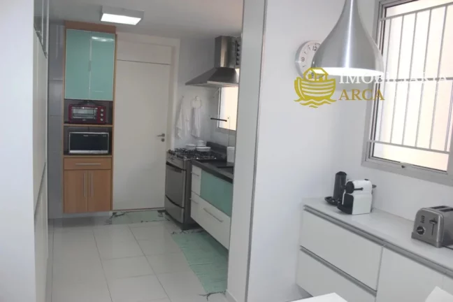 Imagem Apartamento de luxo no Morumbi: 3 quartos, 2 suítes, 2 salas, 4 banheiros, 2 vagas de garagem, 160m². Confira!