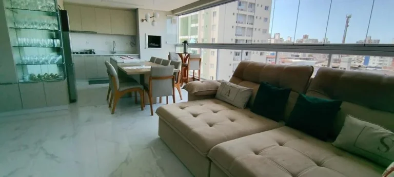 Imagem Aluguel de Apartamento de 3 quatros sendo 1 suíte em Gravatá, Navegantes - Temporada