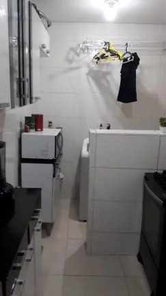 Imagem Apartamento com 2 quartos sendo 1 suíte, sala 2 ambientes com sacada, cozinha planejada, banheiro c...