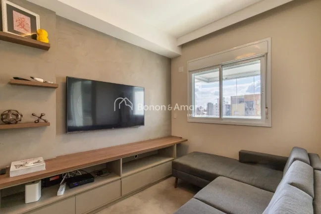 Imagem Com 83,60m² de área útil, este apartamento oferece ambientes integrados e climatizados que aliam ...