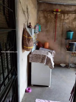Imagem Sobrado para Venda em Limeira, Parque Novo Mundo, 3 dormitórios, 2 banheiros, 2 vagas