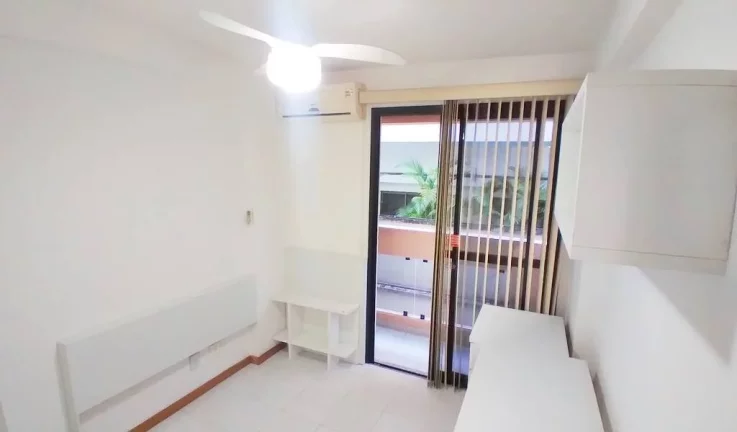 Imagem BOTAFOGO (R. VISC. DE SILVA) PRÉDIO C/INFRA 105m2 3QTS (1ST) ARMÁRIOS 2VGS
