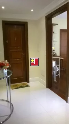 Imagem Vendo 3Q Jardim Europa, em frente ao BarraShopping, dependências, 2 vagas, churrasqueira, quadra poli, campo de futebol e volei de praia, pier, balsa