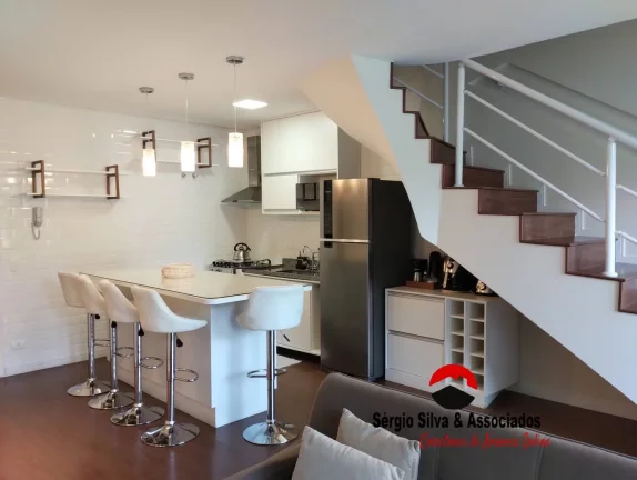 Imagem Apartamento Duplex Mobiliado a Venda no Vila Capivari em Campos do Jordão.