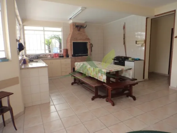 Imagem Linda Casa em Atibaia na Vila Gardênia 522m²