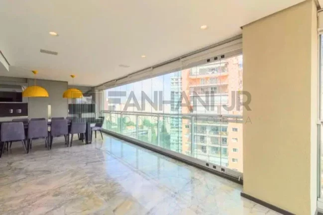 Imagem Apartamento de Luxo na Vila Nova Conceição: 3 quartos, 3 suítes, 3 salas e 3 vagas de garagem - São Paulo-SP