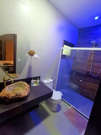 Imagem Casa em Condomínio para aluguel em Praia do Forte, Bahia - Açu da Torre - Com Piscina e Quadra Poliesportiva