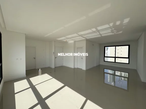 Imagem Apartamento á venda com 3 suítes no centro Sul de Balneário Camboriú - SC