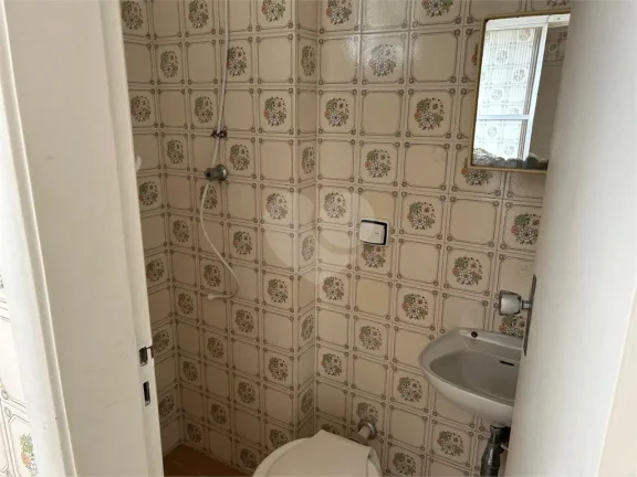 Imagem Apartamento à venda com 2 quartos no condomínio Ed. Emília, São Paulo - SP