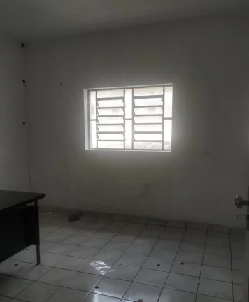 Imagem Prédio Comercial à Venda no Centro de Santo André-SP: 2 Salas, 3 Banheiros, 780m² de Área!