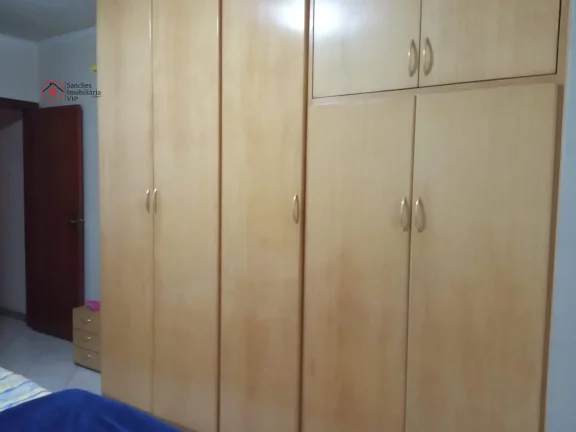 Imagem AMPLO SOBRADO A VENDA NA VILA PRUDENTE COM 5 DORMITÓRIOS E 3 SUITES, PISCINA, CHURRASQUEIRA E FORNO DE PIZZA. 5 VAGAS DE GARAGEM. RUA LARGA, TRANQUILA