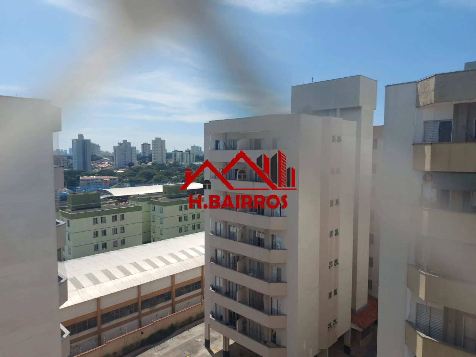 Imagem VENDE APARTAMENTO COM 2 DORMITÓRIOS NO JARDIM PETRÓPOLIS
