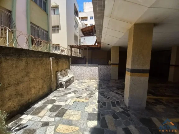 Imagem Apartamento com 2 Quartos à Venda na 2° Quadra do Mar na Praia do Morro - Guarapari/ES
