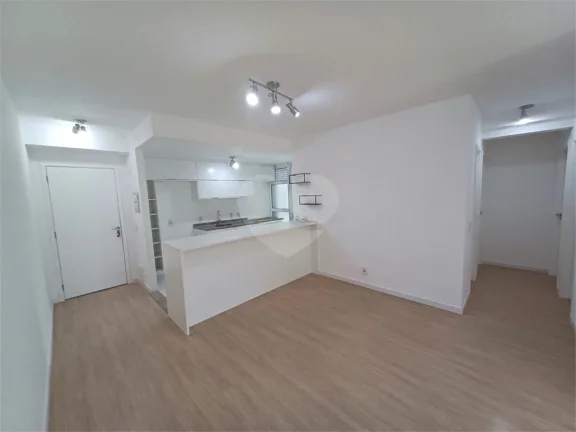 Imagem Apartamento à venda com 3 quartos, sendo 1 suíte, no condomínio One Brooklin, São Paulo - SP