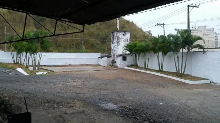 TERRENO COMERCIAL em BARRA MANSA - RJ, CENTRO
