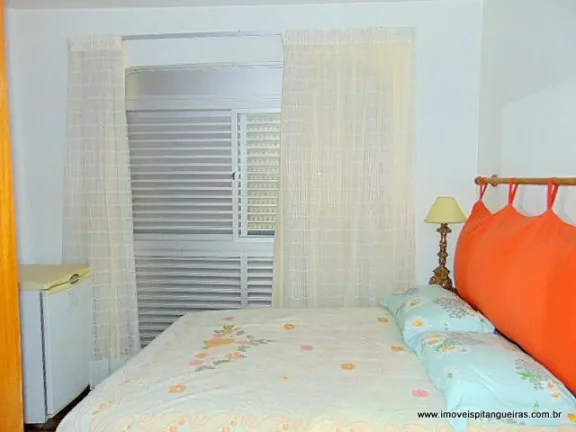 Imagem Pitangueiras - Uma quadra do mar - 135 m² úteis - Garagem.