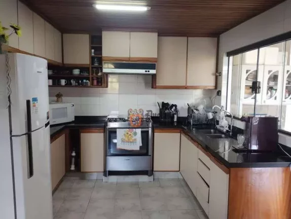 Imagem Sobrado com 3 dormitórios à venda, 336 m² por R$ 590.000,00 - Jardim Imperial - Atibaia/SP