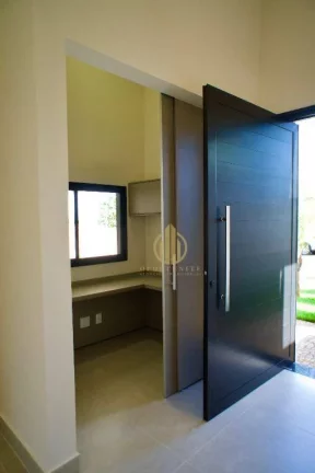 Imagem Casa com suítes 3 e piscina em condomínio