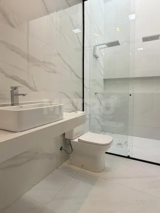 Imagem Casa à venda no Buona Vita com 3 suítes, closet, gourmet, piscina, Petrolina-PE