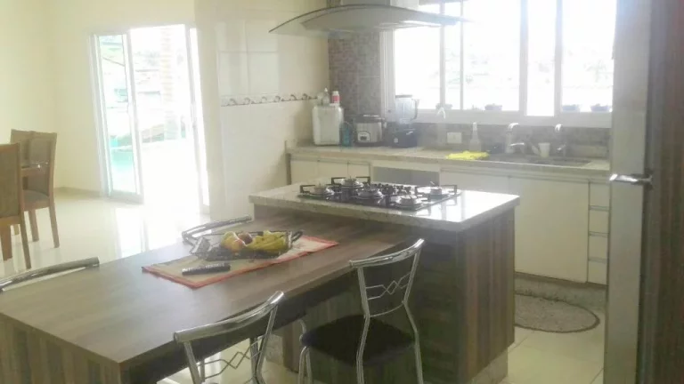 Imagem Sobrado residencial à venda, Jardim realce, Suzano, 100 metros da Rua general francisco glicério.