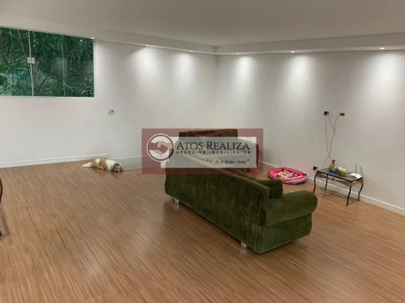 Imagem Vendo SUPER imóvel no Jardim casa grande. Lindo sobrado em uma Área total de 380m², com área útil 215m², esse imóvel conta com 3 Dormitórios, sendo 2 Suítes com Closet, sala de Tv, sala e cozinha conceito aberto, 2 vagas de garagem cobertas, muitos espaço