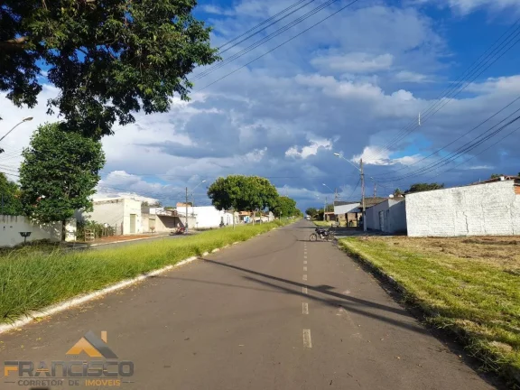 Imagem TERRENO COMERCIAL DE ESQUINA NO ITAIPU - GOIÂNIA