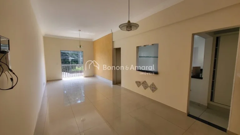 Imagem Excelente oportunidade em uma das regiões mais desejadas! Imóvel espaçoso com 3 dormitórios, sal...
