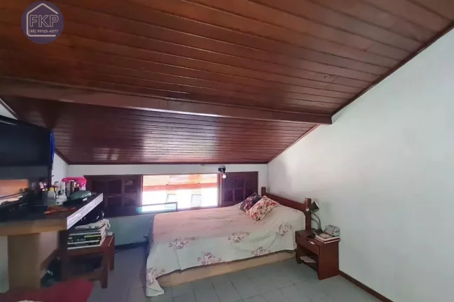 Imagem Casa Geminada Triplex!