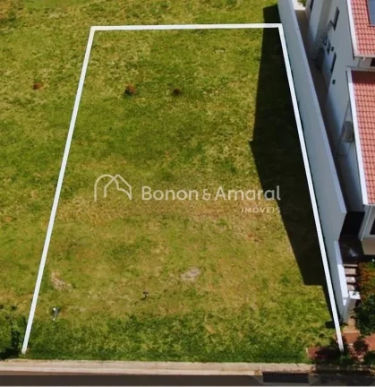 Imagem Localizado no Condomínio Reserva do Itamaracá, esse terreno de 420 m² é plano e fica próximo à...
