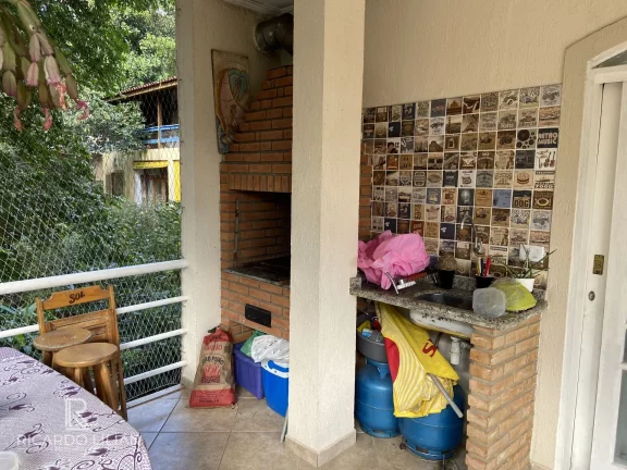 Imagem "Espetacular Sobrado de Luxo em Condomínio Exclusivo: Tranquilidade e Sofisticação nos Alpes da Cantareira!"