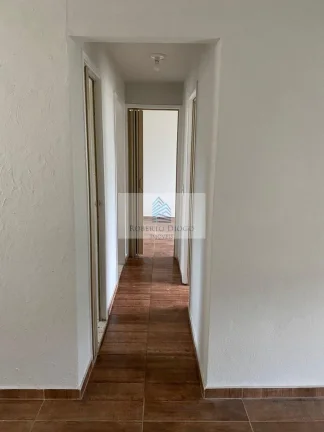Imagem Imperdível: Apartamento na Taquara, Rio de Janeiro-RJ - 2 quartos, 1 sala, 1 banheiro, 1 vaga de garagem - 50,00 m² de área.
