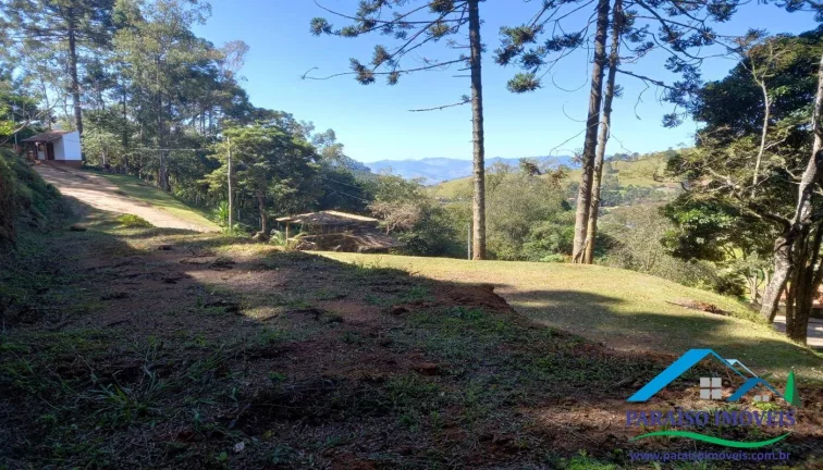Imagem Terreno à Venda no Condomínio Quinta das Araucárias.