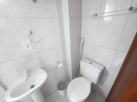 Imagem Studio com 24m2, 600 m da UFSC, Aceita Pets.Carvoeira. Florianópolis, SC.