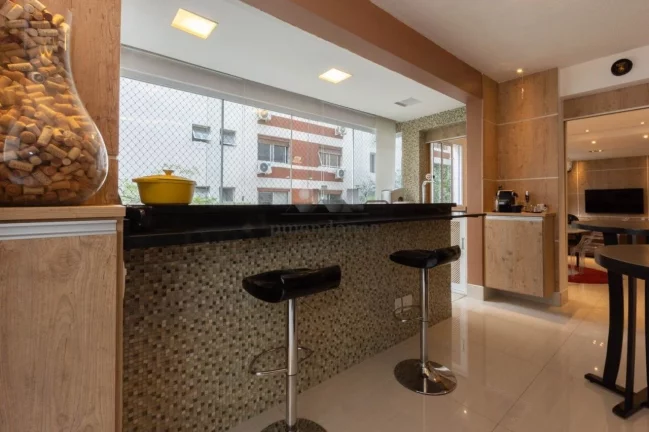 Imagem Higienopolis Apartamento Duplex com 3 suo­tes e 4 vagas, 170m