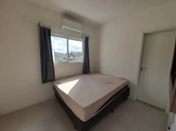 Imagem Apartamento com 1 suíte mas 1 dormitório no bairro Gravatá de Navegantes com churrasqueira a carvão e terraço a venda com Adriano Carpes Imóveis.