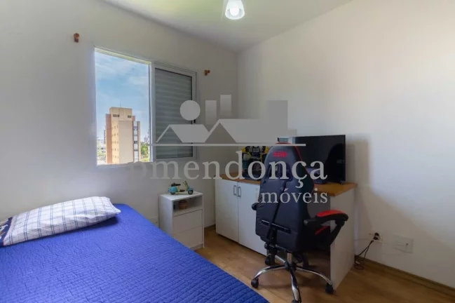 Imagem Apartamento á venda em Pinheiros com 3 quartos ( 1 suíte ) e 2 vagas, 93m²