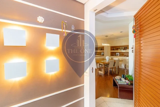Imagem Luxuoso apartamento de 3 quartos e 3 suítes na Vila Mariana, SP - 205m², 2 salas, 4 banheiros, 3 vagas de garagem!