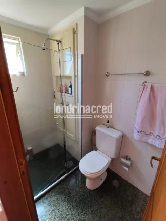 Imagem Apartamento à Venda no Condomínio Four Seasons Residence com 3 Dormitórios, 1 Suíte e 2 Vagas de Garagem
