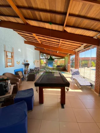 Imagem Belíssima Chácara à Venda em Condomínio Fechado com Vista da Pedra Grande