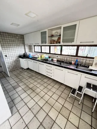 Imagem Exclusivo apartamento junto ao Parque da Jaqueira!