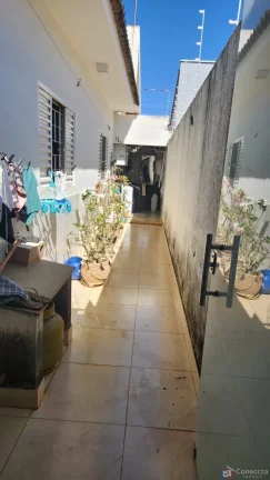 Imagem Casa à venda no Jardim Panorâmico em Patos de Minas – 3 quartos, área gourmet e garagem – R$600 mil