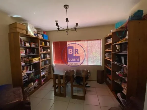 Imagem Linda e Espaçosa Casa situada no Jardim Higienópolis