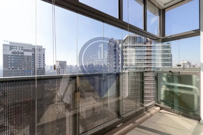 Imagem Apartamento à venda em Moema, São Paulo-SP: 1 quarto, 1 sala, 1 banheiro, vaga de garagem e 39m² de área. Venha conferir!