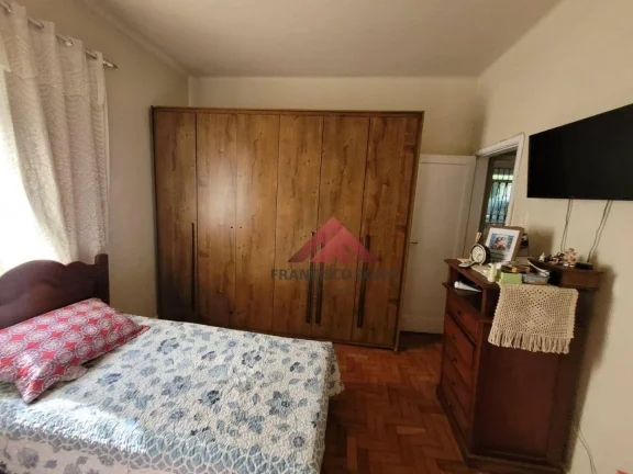 Imagem Amplo apartamento térreo com 3 quartos no Bairro Chic