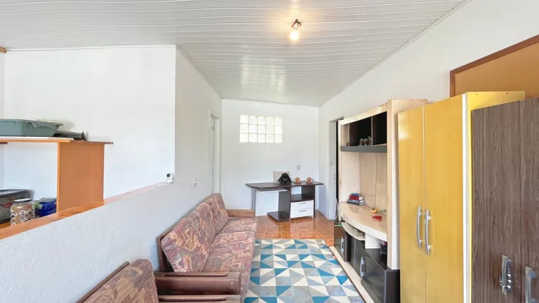Imagem Casa para venda no bairro Vila Nova em Porto Alegre