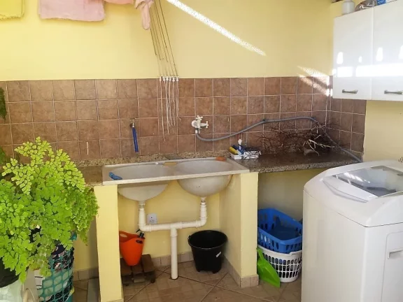 Imagem Casa Duplex, 05 Quartos, Area Gourmet c/ Churrasqueira, 06 Vagas de garagem, Enseada Azul, Guarapari - ES