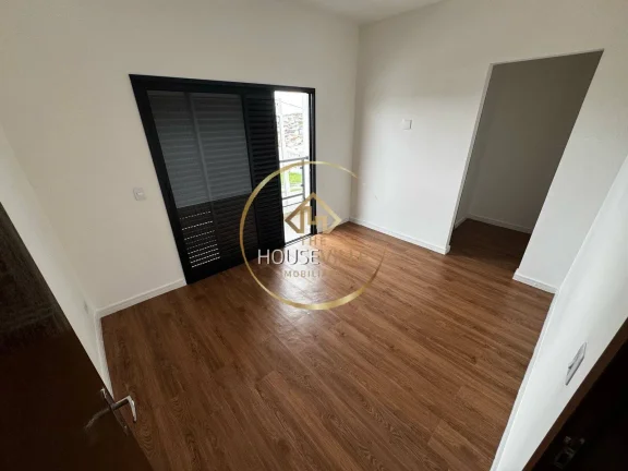Imagem Casa Sobrado em condomínio, 4 Dormitórios( 3 suítes),Condomínio Mantiqueira