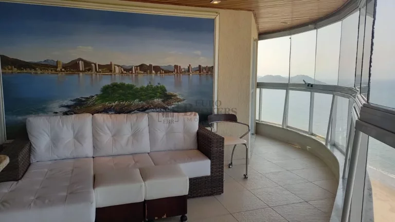 Imagem Apartamento Frente Mar com 3 suítes à venda no Centro de Balneário Camboriú/SC