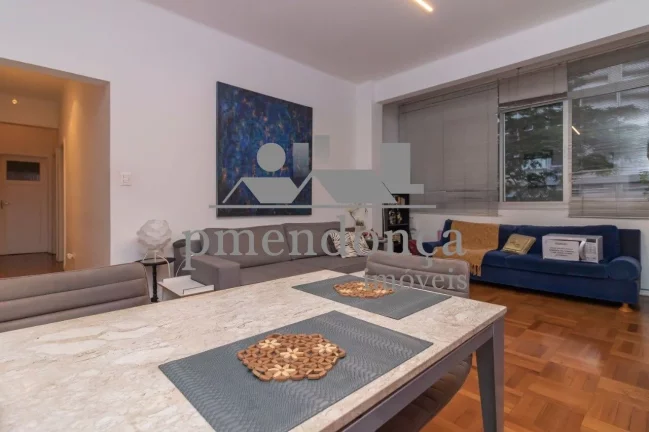 Imagem Apartamento em prédio charmoso da década de 60, pronto para morar.