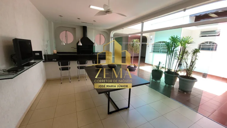 Imagem Casa térrea, Esquina, 261m2, Gourmet, 05 vagas